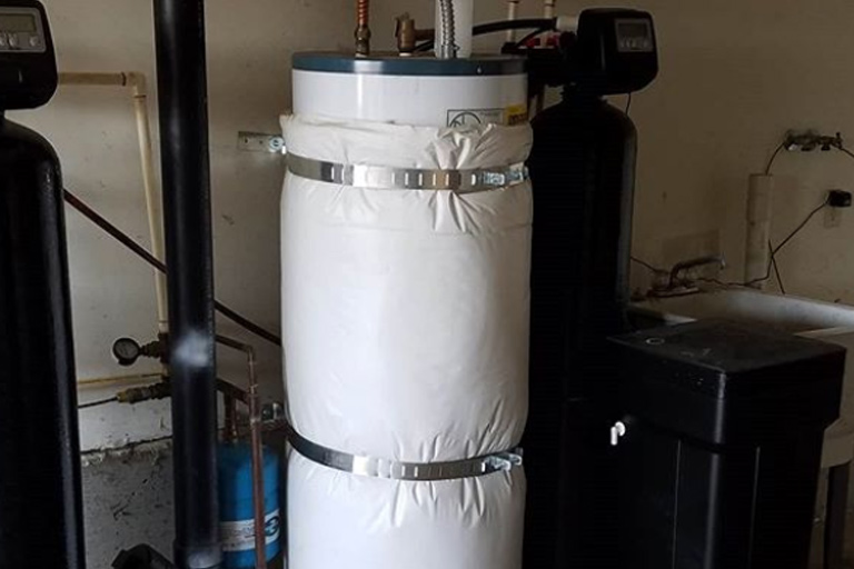Is it possible to lay down a water heater